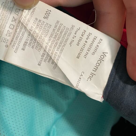 Volcom Women's Transfer Snow Pant Straight Leg Dark Pink Medium Ski Snowboard - Picture 11 of 11